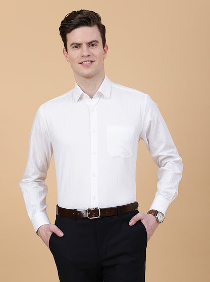 White Solid Regular Fit Formal Shirt | JadeBlue