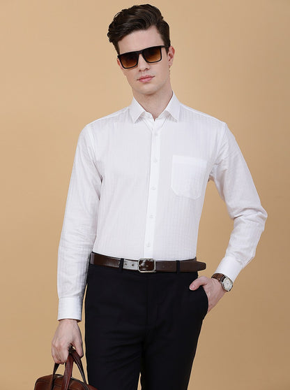 White Solid Regular Fit Formal Shirt | JadeBlue