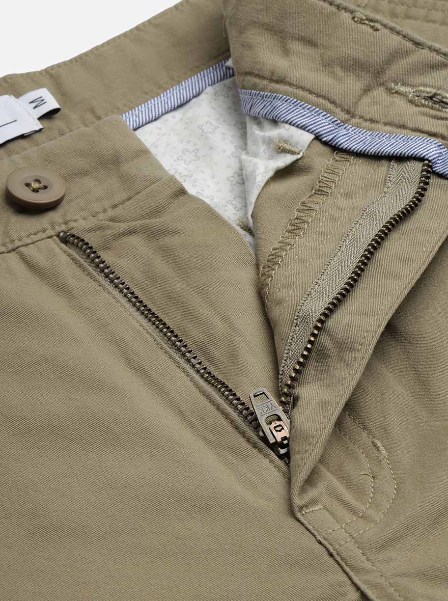 Light Olive Solid Slim Fit Shorts | JadeBlue