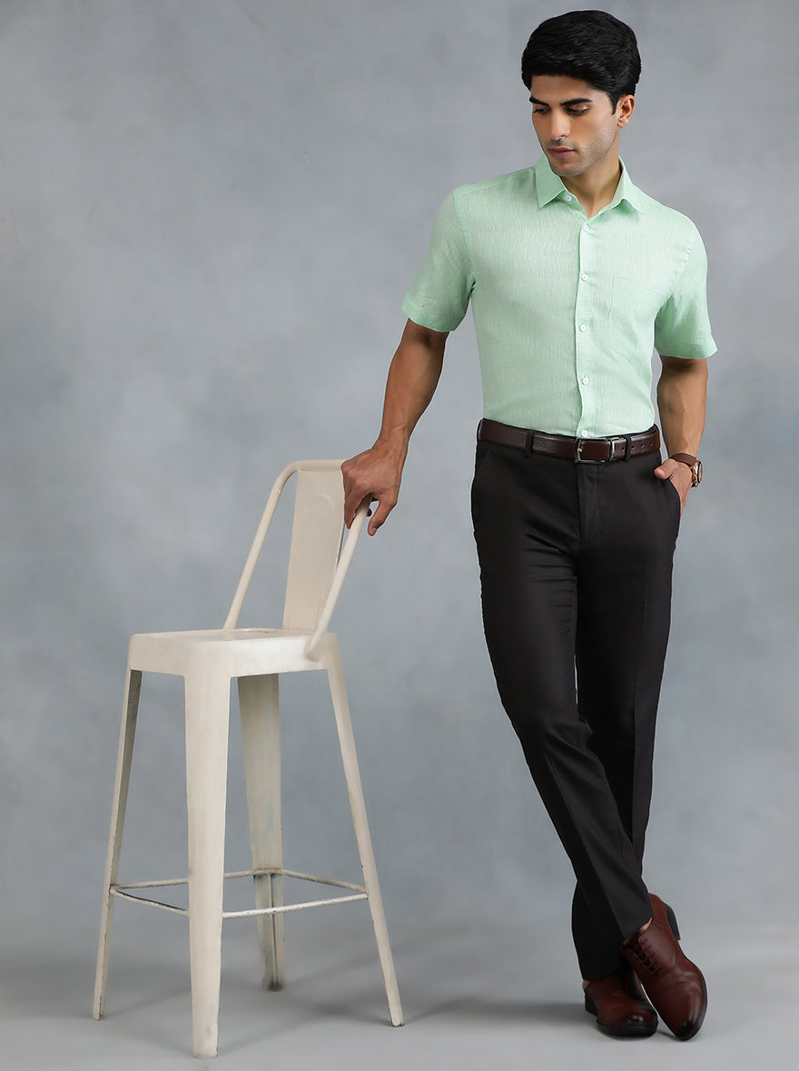 Light Green Solid Regular Fit Formal Shirt | JadeBlue