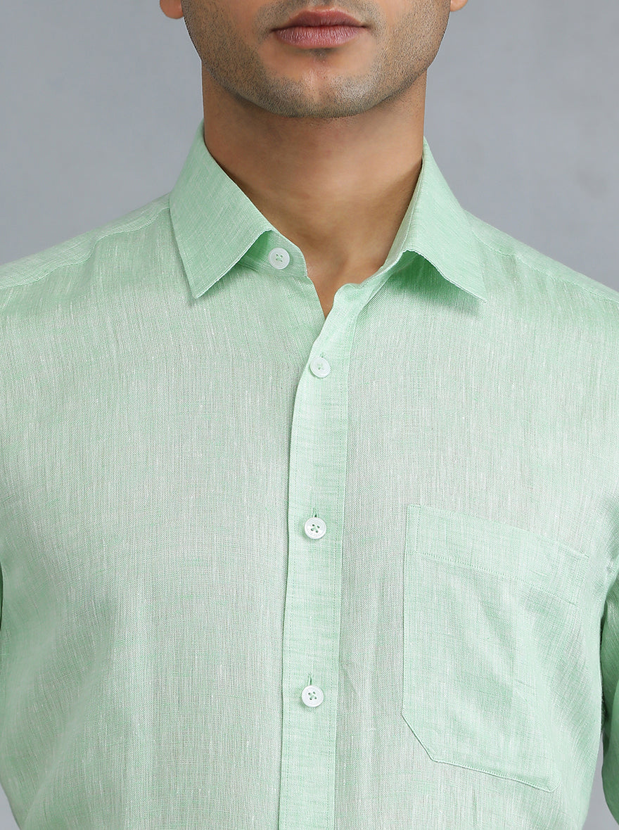 Light Green Solid Regular Fit Formal Shirt | JadeBlue