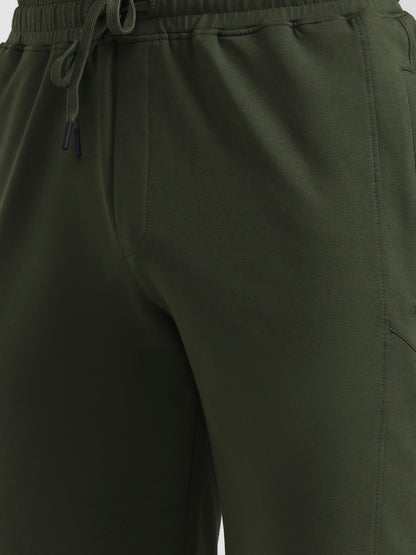 Olive Green Solid Slim Fit Shorts | JadeBlue