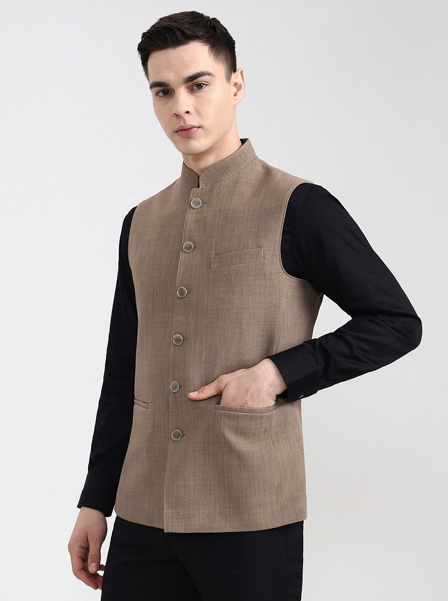 Khaki Solid Regular Fit Modi Jacket | JadeBlue