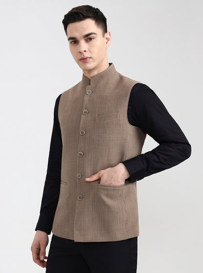 Khaki Solid Regular Fit Modi Jacket | JadeBlue