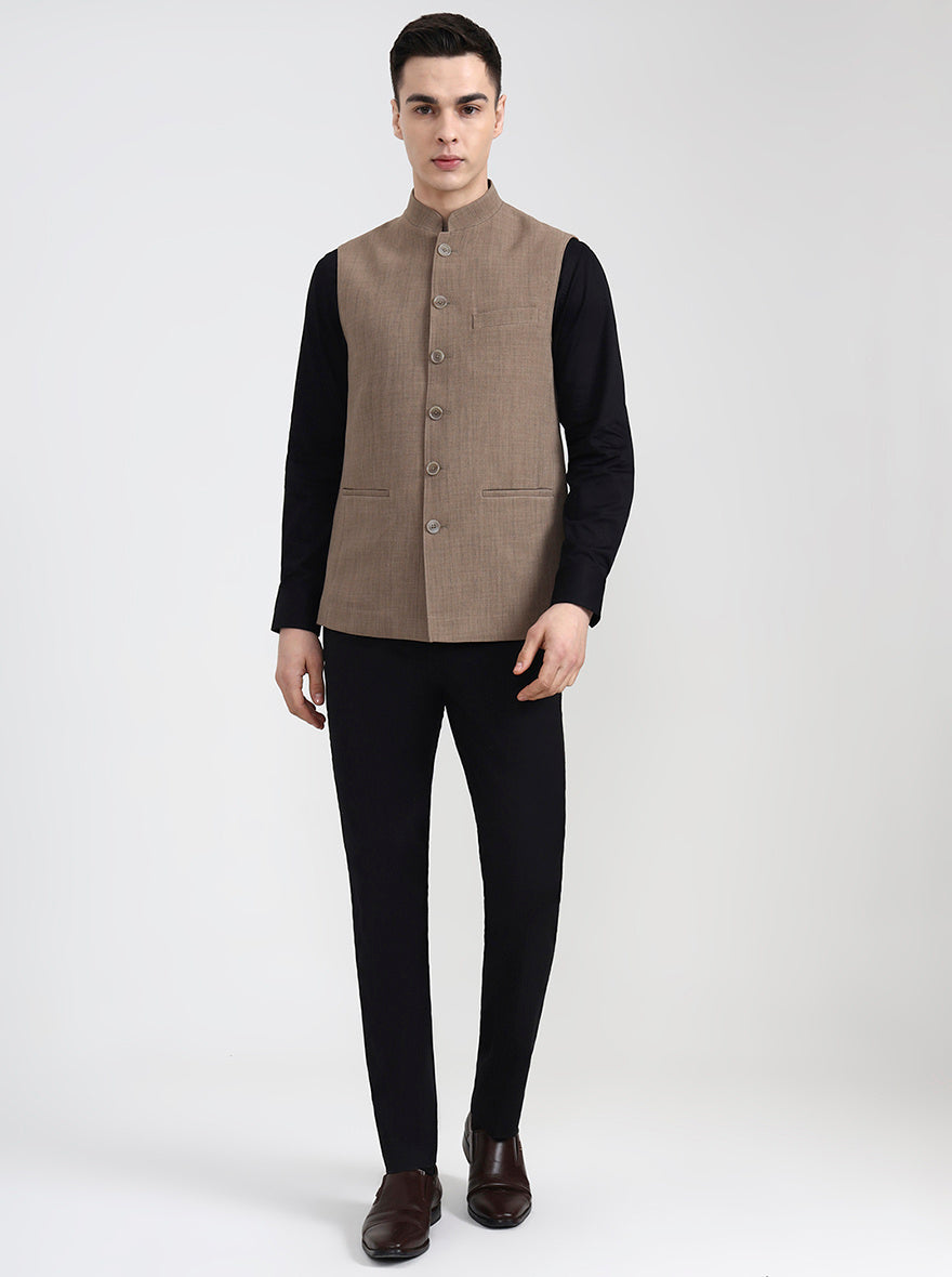 Khaki Solid Regular Fit Modi Jacket | JadeBlue