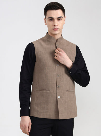Khaki Solid Regular Fit Modi Jacket | JadeBlue
