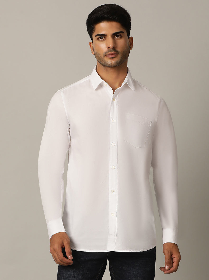 White Solid Slim Fit Casual Shirt | JadeBlue