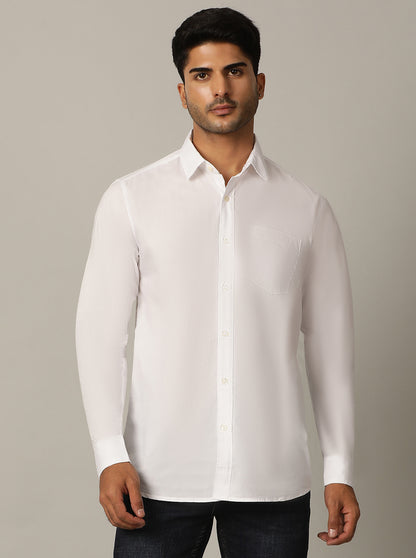 White Solid Slim Fit Casual Shirt | JadeBlue