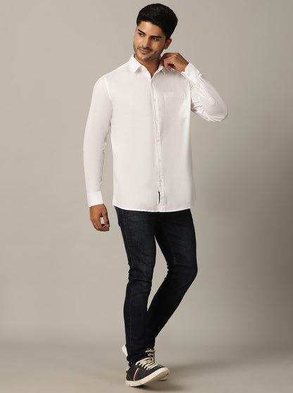 White Solid Slim Fit Casual Shirt | JadeBlue