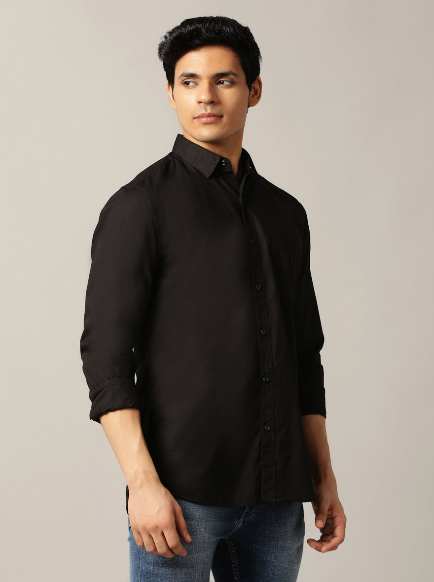 Black Solid Slim Fit Casual Shirt | JadeBlue