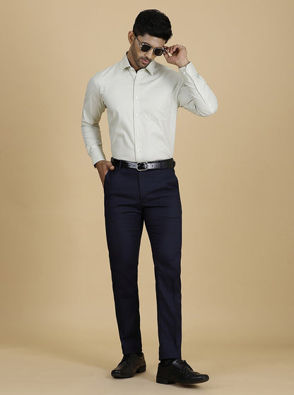 Light Green Solid Slim Fit Formal Shirt | JadeBlue