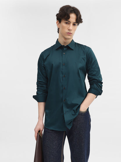 Teal Solid Slim Fit Casual Shirt | JadeBlue