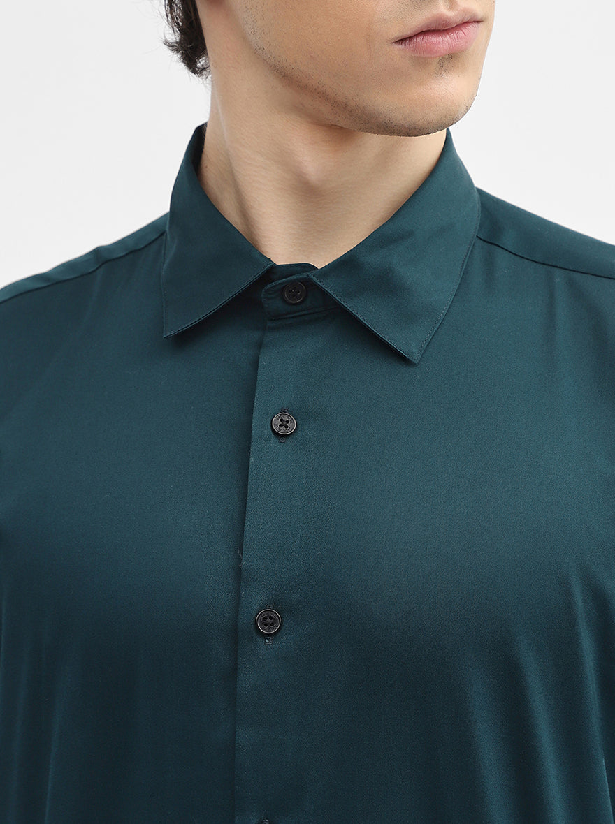Teal Solid Slim Fit Casual Shirt | JadeBlue