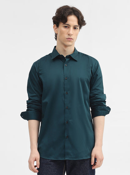 Teal Solid Slim Fit Casual Shirt | JadeBlue
