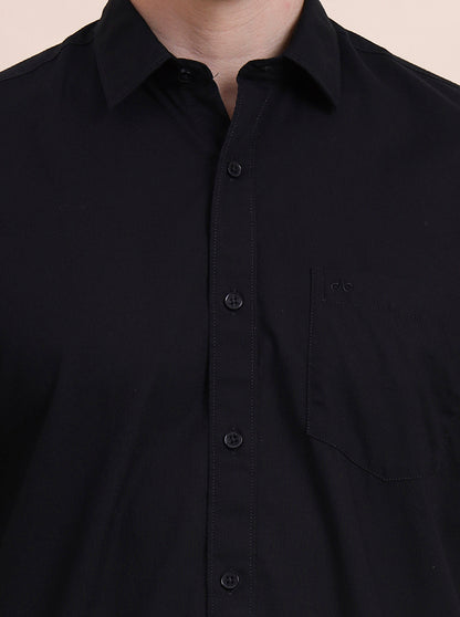 Black Solid Tailored Fit Semi Casual Shirt | JadeBlue
