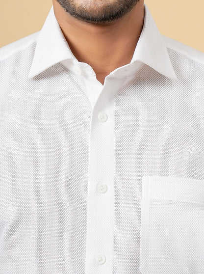 White Solid Slim Fit Formal Shirt | JadeBlue Super Luxe