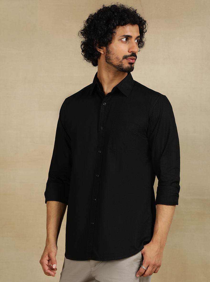 Black Solid Slim Fit Casual Shirt | JadeBlue