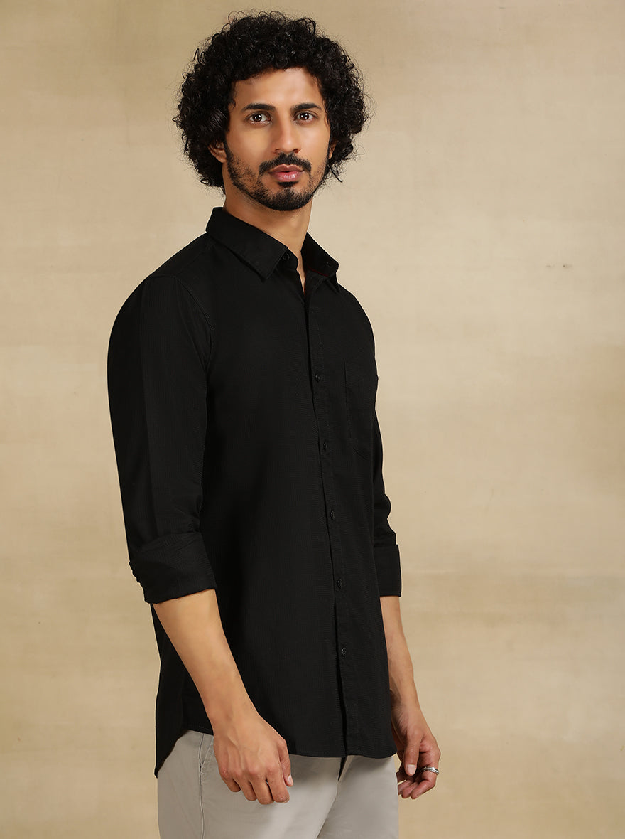 Black Solid Slim Fit Casual Shirt | JadeBlue