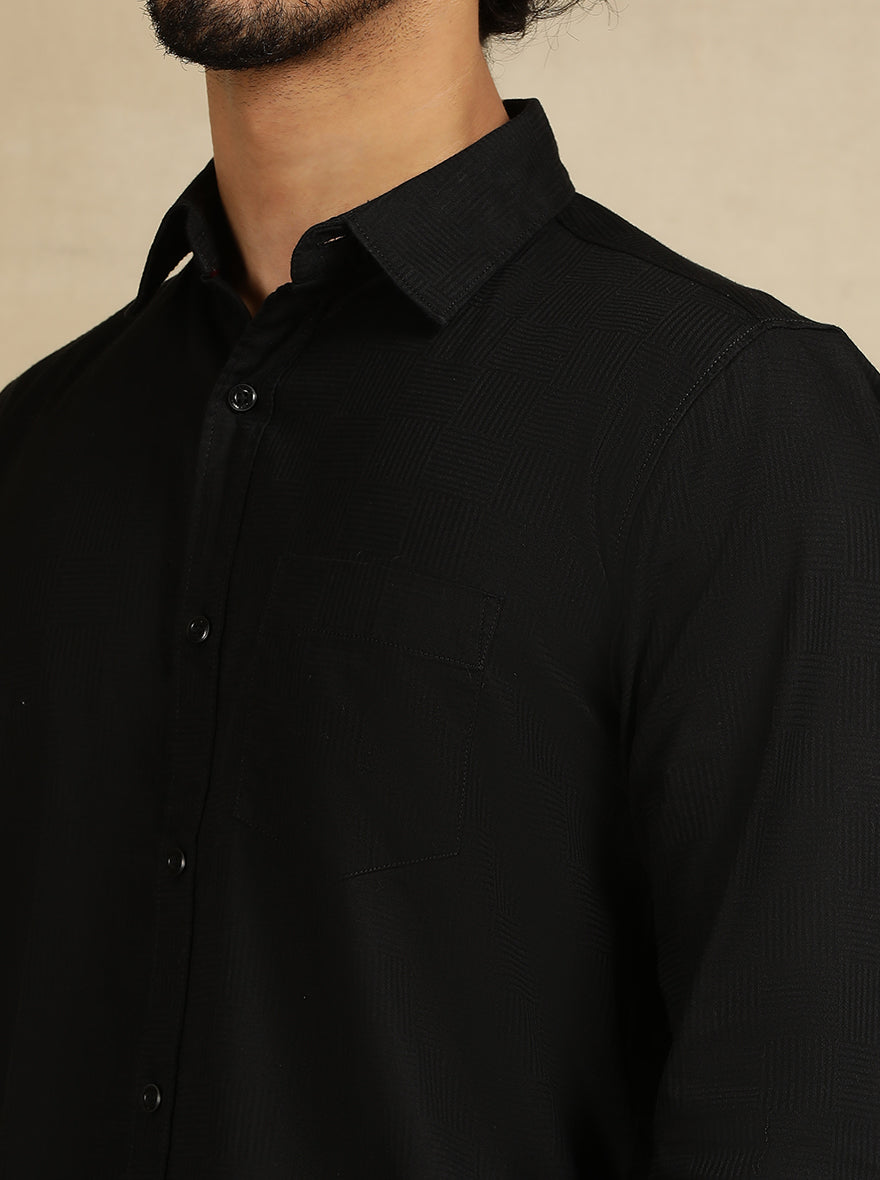Black Solid Slim Fit Casual Shirt | JadeBlue