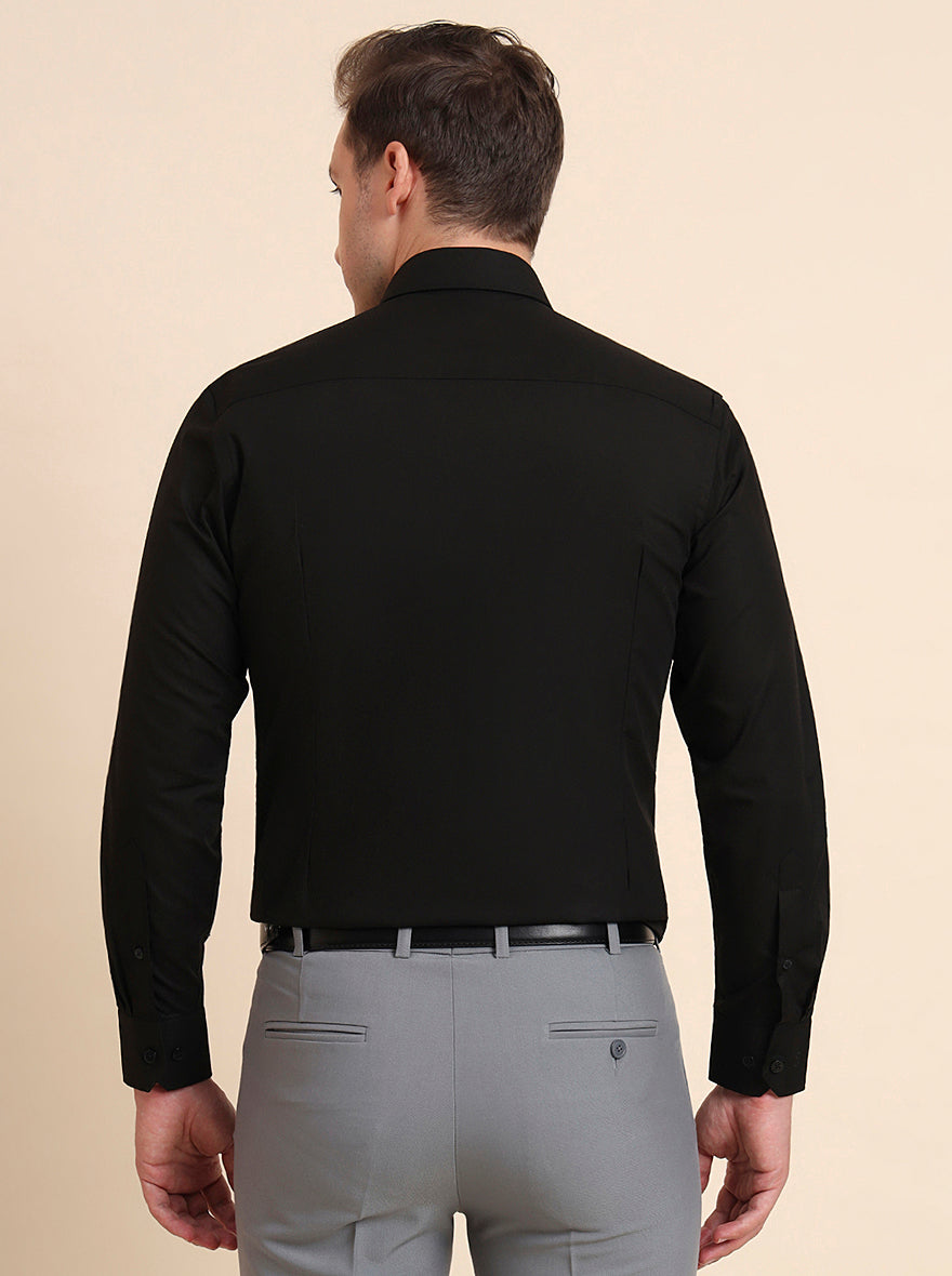 Black Solid Slim Fit Formal Shirt | JadeBlue