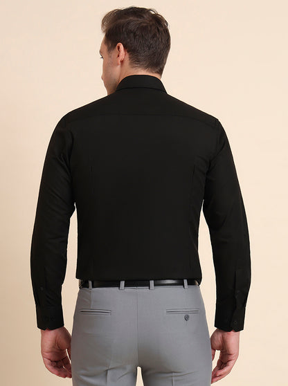Black Solid Slim Fit Formal Shirt | JadeBlue