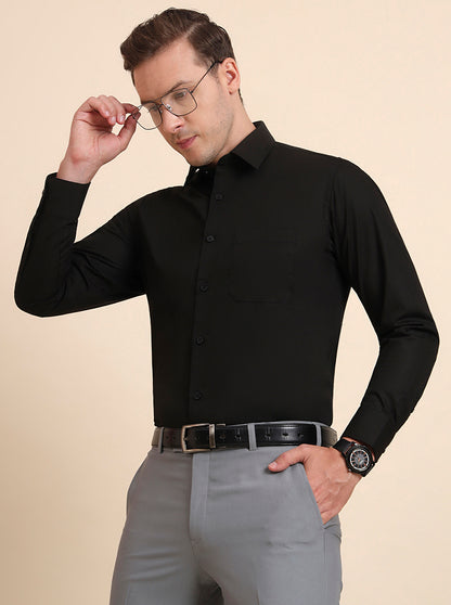 Black Solid Slim Fit Formal Shirt | JadeBlue