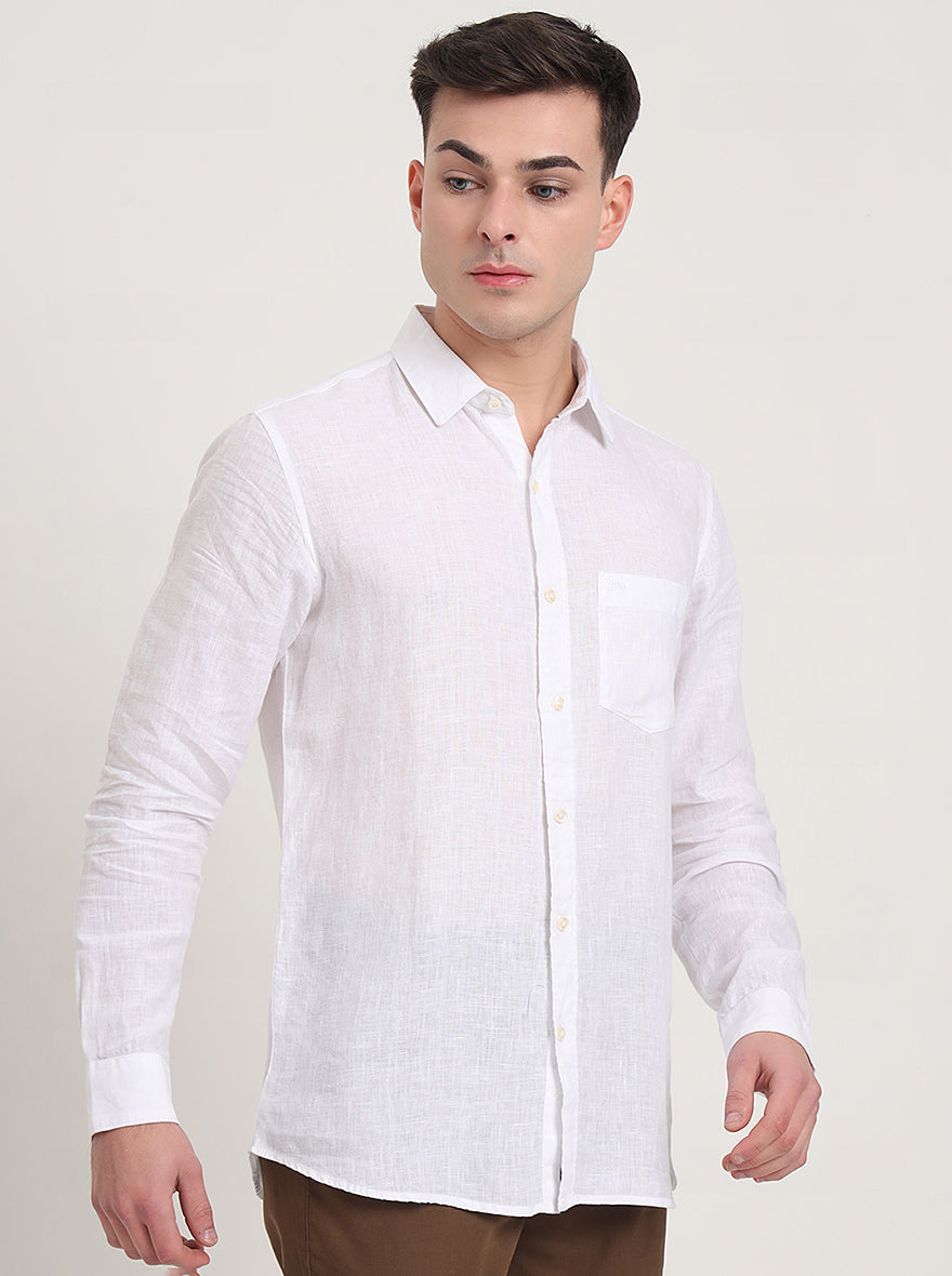 White Solid Slim Fit Casual Shirt | JadeBlue