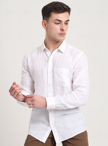 White Solid Slim Fit Casual Shirt | JadeBlue