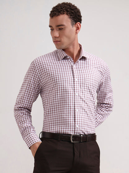White & Dark Pink Checked Regular Fit Formal Shirt | JadeBlue