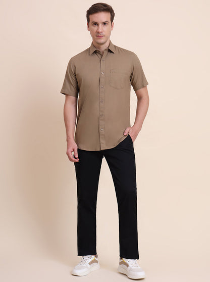 Brown Solid Tailored Fit Semi Casual Shirt | JadeBlue