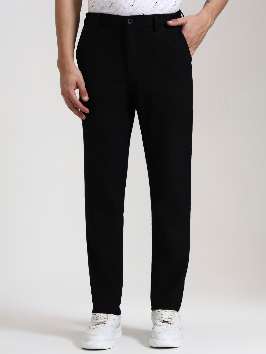 Black Solid Slim Fit Casual Trouser | JadeBlue