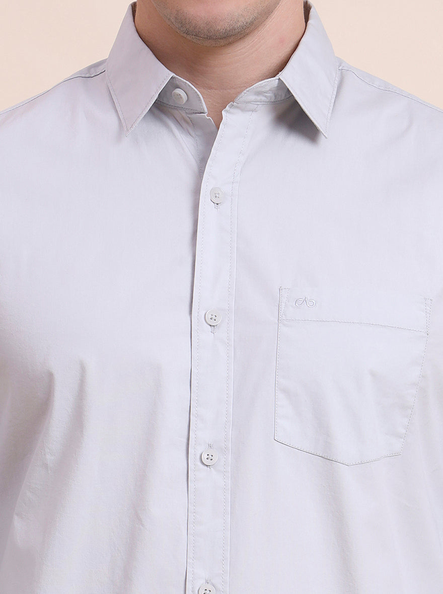 Light Grey Solid Slim Fit Casual Shirt | JadeBlue