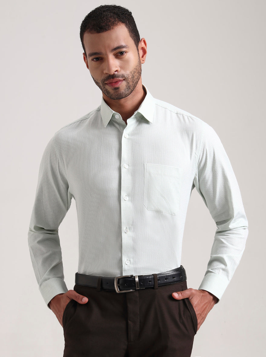 Pista Green Solid Regular Fit Formal Shirt | JadeBlue