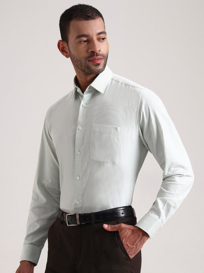 Pista Green Solid Regular Fit Formal Shirt | JadeBlue