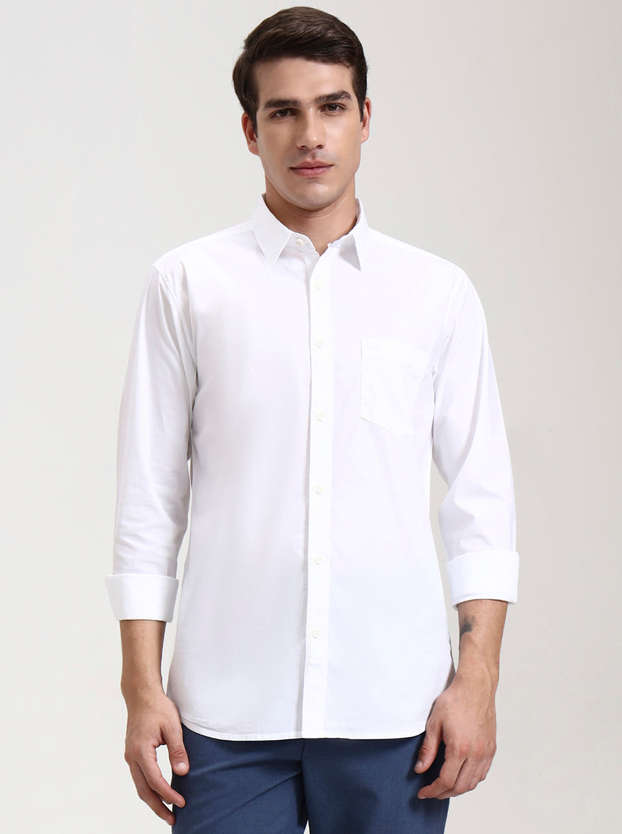 White Solid Slim Fit Casual Shirt | JadeBlue