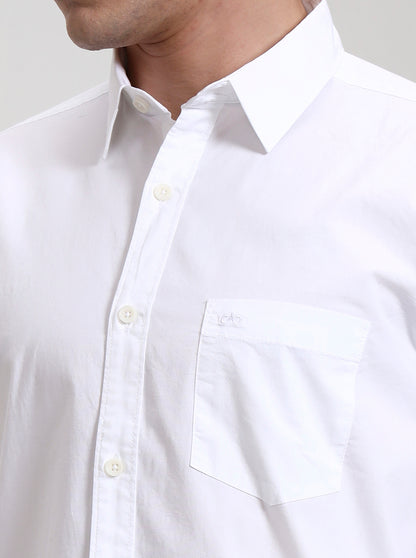 White Solid Slim Fit Casual Shirt | JadeBlue
