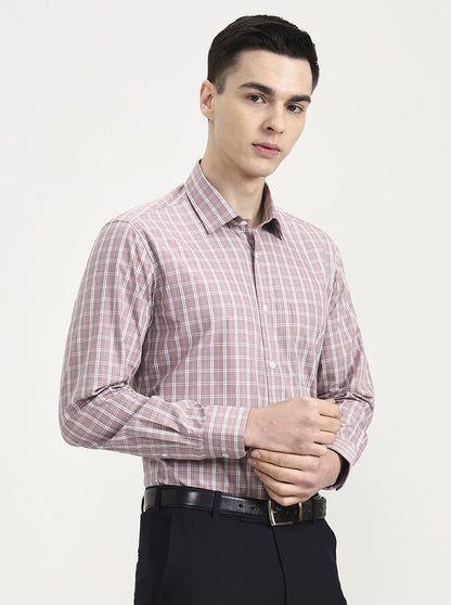 White & Dark Pink Checked Regular Fit Formal Shirt | JadeBlue