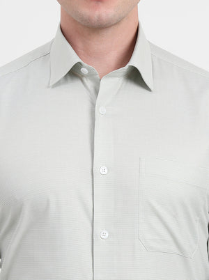 Pista Green Solid Regular Fit Formal Shirt | JadeBlue