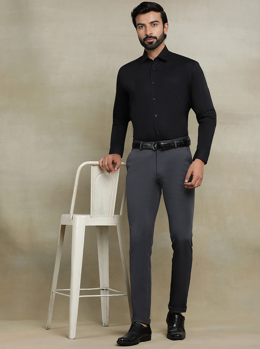 Black Solid Regular Fit Formal Shirt | JadeBlue