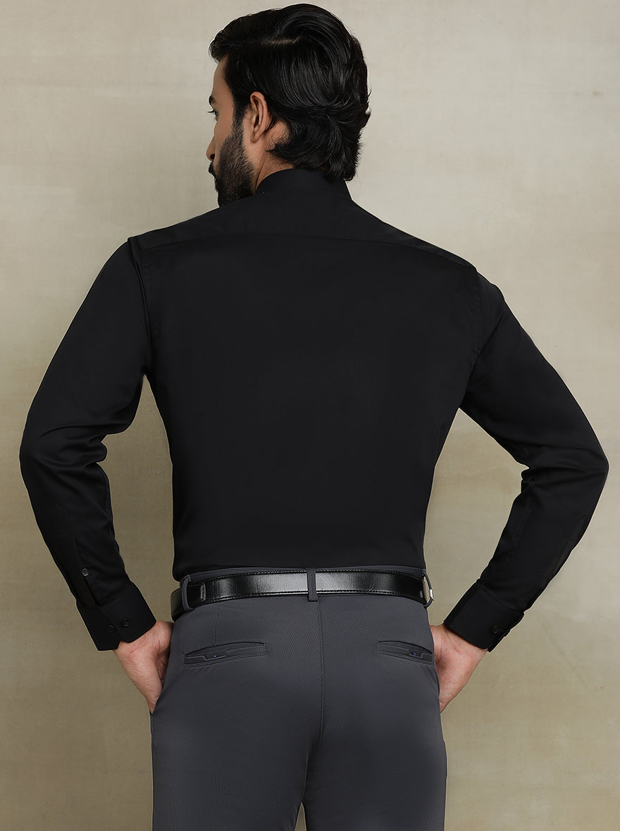Black Solid Regular Fit Formal Shirt | JadeBlue