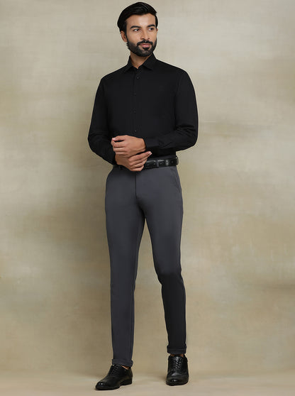 Black Solid Regular Fit Formal Shirt | JadeBlue
