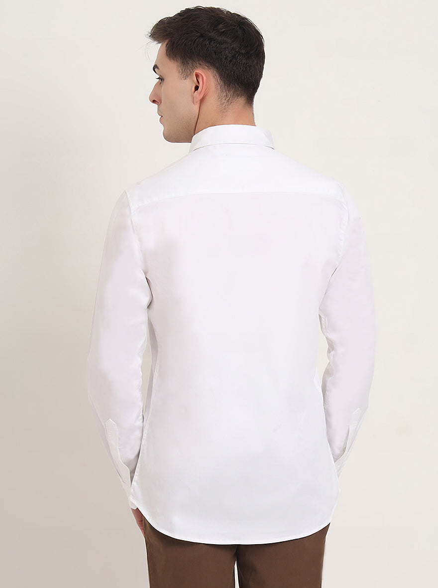 White Solid Slim Fit Casual Shirt | JadeBlue