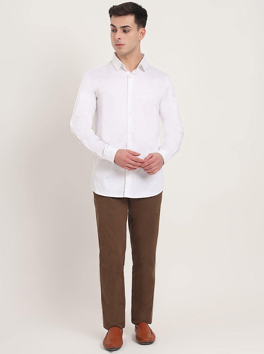 White Solid Slim Fit Casual Shirt | JadeBlue