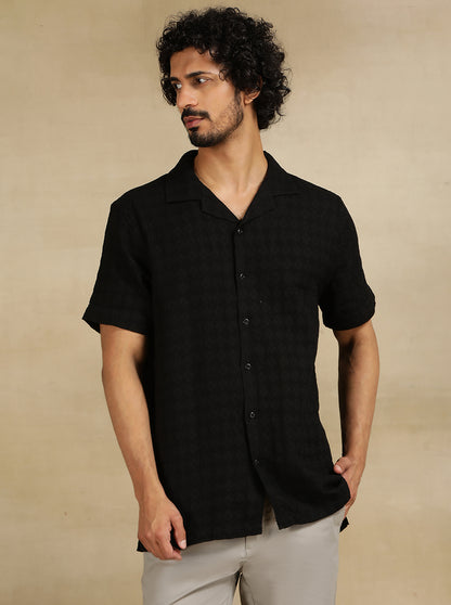 Black Solid Slim Fit Casual Shirt | JadeBlue