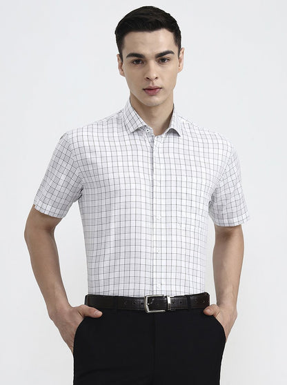 White & Black Checked Regular Fit Formal Shirt | JadeBlue