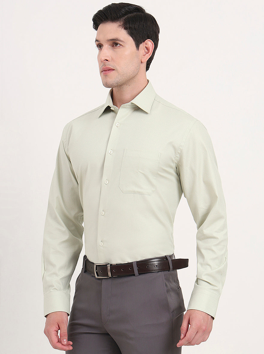 Pista Green Solid Regular Fit Formal Shirt | JadeBlue