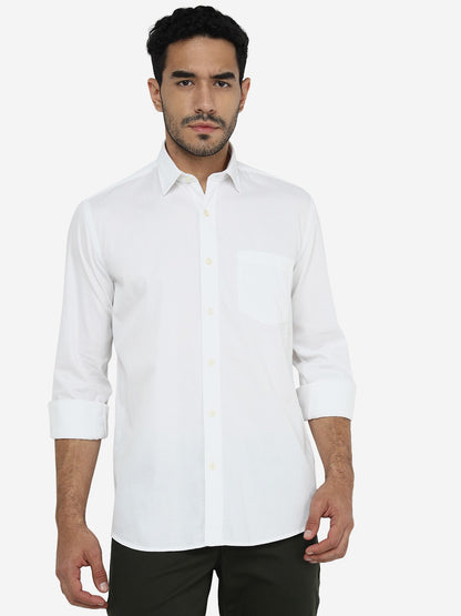 White Solid Slim Fit Semi Casual Shirt | JadeBlue