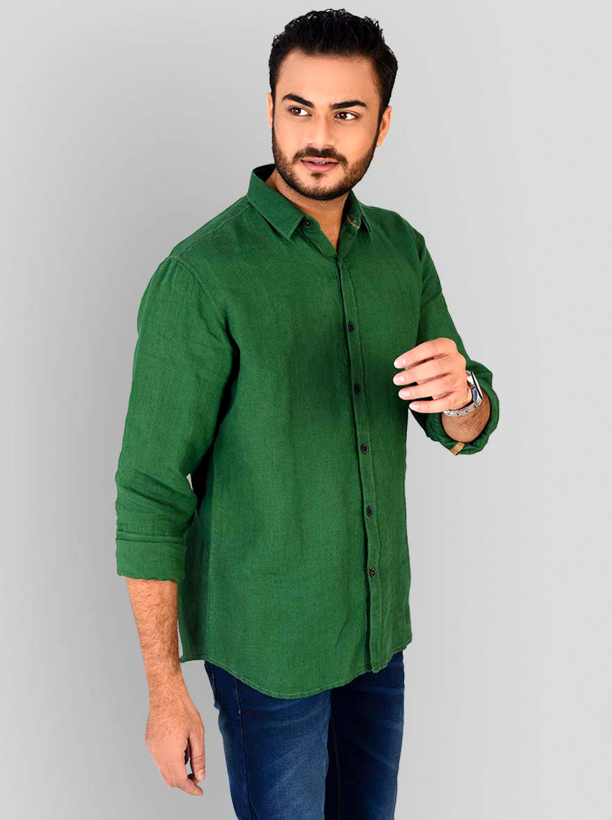 Forest Green Solid Slim Fit Casual Shirt | JadeBlue