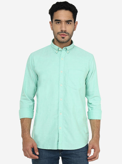 Pastel Green Solid Slim Fit Casual Shirt | JadeBlue