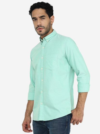 Pastel Green Solid Slim Fit Casual Shirt | JadeBlue